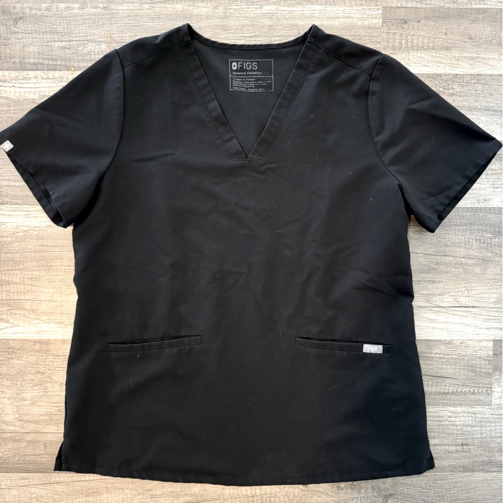 Figs
Women’s 
Scrub top
Black 
Medium 
Casma
